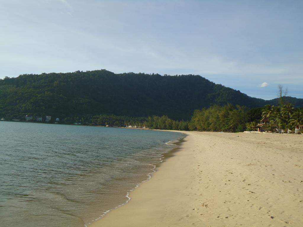 Sea Breeze House, Naiplao Beach Khanom Bagian luar foto